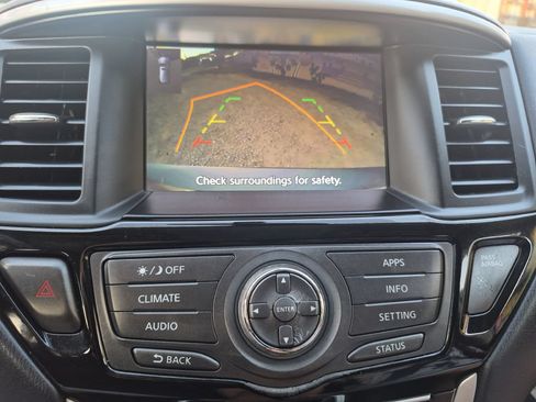Used 2019 Nissan Pathfinder SV FWD image 24