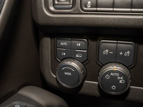 Used 2024 Chevrolet Tahoe LT image 21