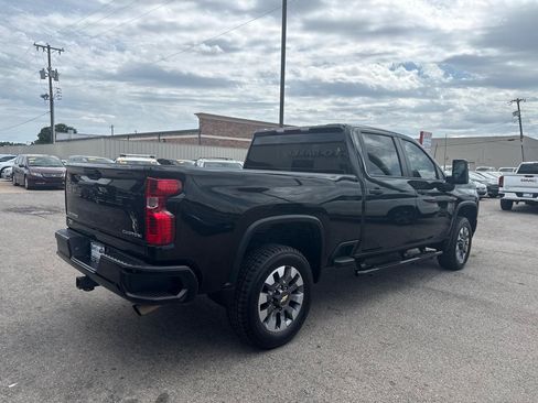 Used 2022 Chevrolet Silverado 2500 Custom w/ Safety Confidence Package AWD/4WD image 6