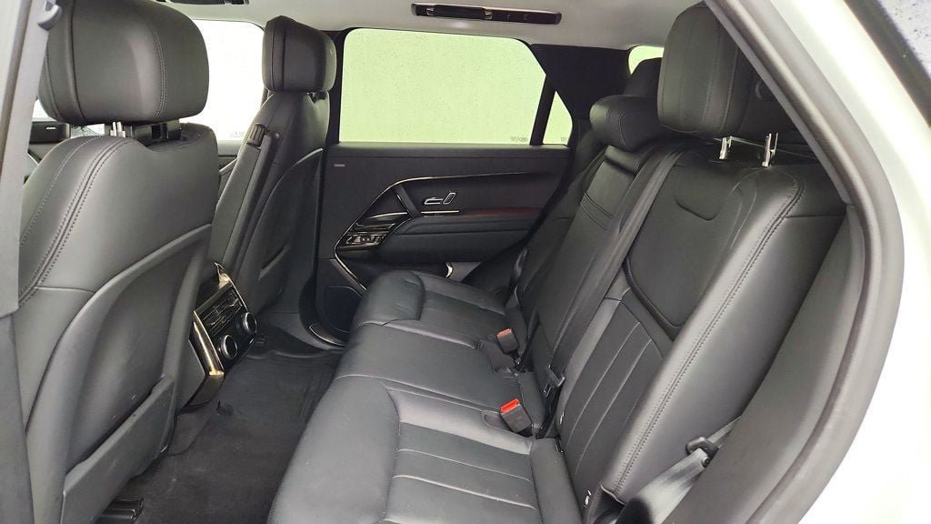 Used 2023 Land Rover Range Rover Sport SE AWD/4WD image 18