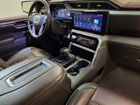 Used 2022 GMC Sierra 1500 Denali w/ Technology Package image 30