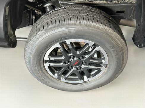 Used 2026 Toyota Tacoma TRD Sport RWD image 11