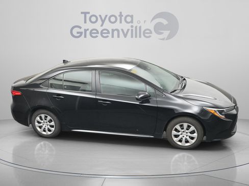 Certified 2024 Toyota Corolla LE FWD image 17