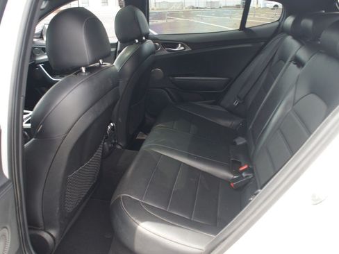 Used 2019 Kia Stinger GT2 RWD image 11