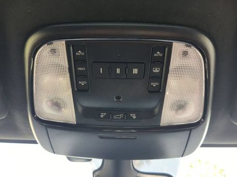 Used 2019 Jeep Grand Cherokee Trackhawk AWD/4WD image 26