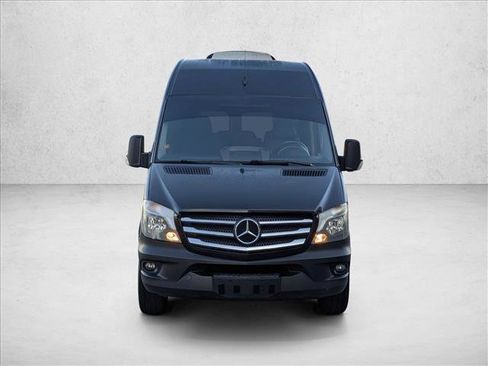 Used 2015 Mercedes-Benz Sprinter 2500 image 2