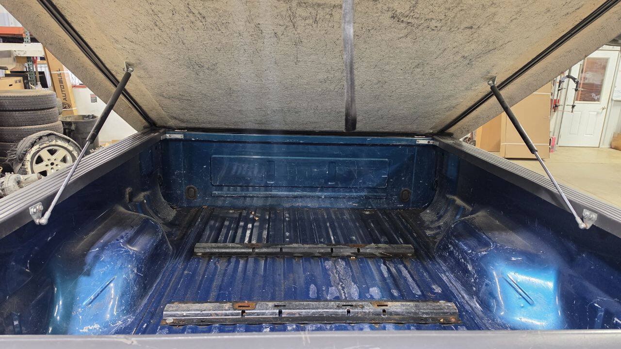 Used 2000 Ford F250 XLT RWD image 16