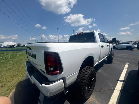 Used 2026 RAM 2500 Big Horn AWD/4WD image 2