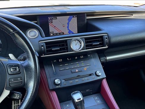 Used 2017 Lexus RC 200t image 6