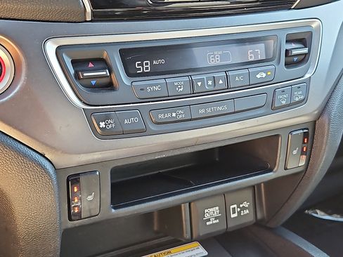 Used 2022 Honda Passport EX-L image 16