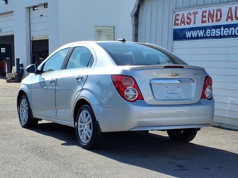 Used 2016 Chevrolet Sonic LT w/ Wheels and Fog Lamp Package FWD image 3