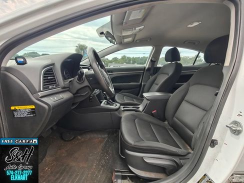 Used 2018 Hyundai Elantra SEL FWD image 17