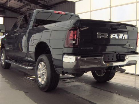 Used 2026 RAM 2500 Big Horn AWD/4WD image 6
