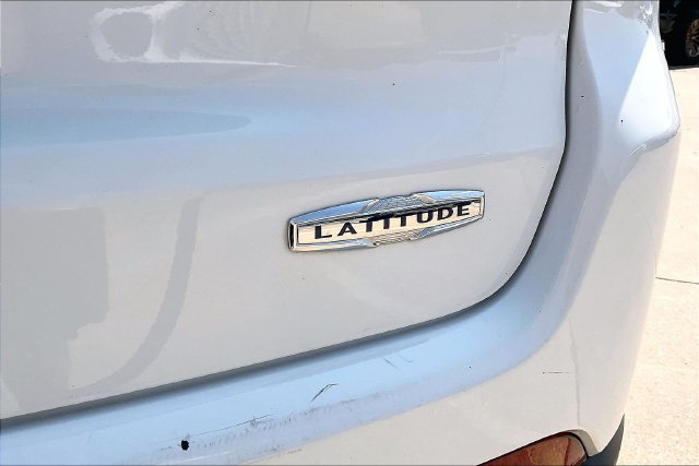 Used 2024 Jeep Compass Latitude AWD/4WD image 23