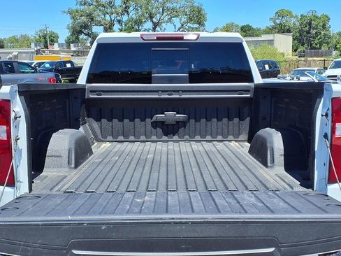 Used 2023 Chevrolet Silverado 1500 RST AWD/4WD image 18