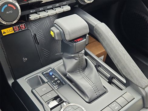 New 2025 Toyota Tacoma TRD Off-Road image 19