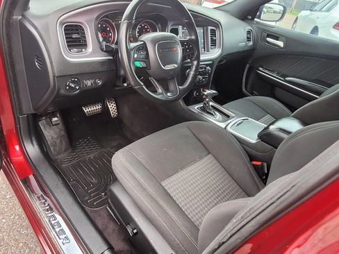 Used 2019 Dodge Charger R/T RWD image 21
