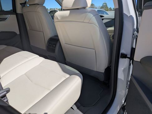 Certified 2022 Cadillac XT5 Premium Luxury image 27