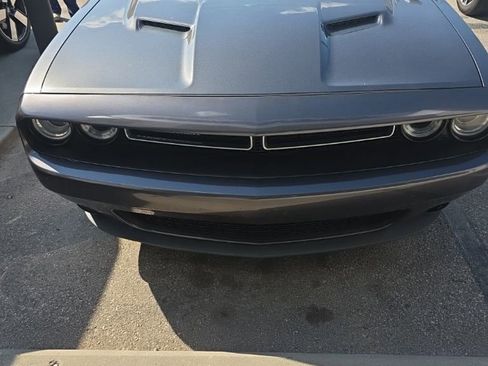Used 2019 Dodge Challenger SXT RWD image 5
