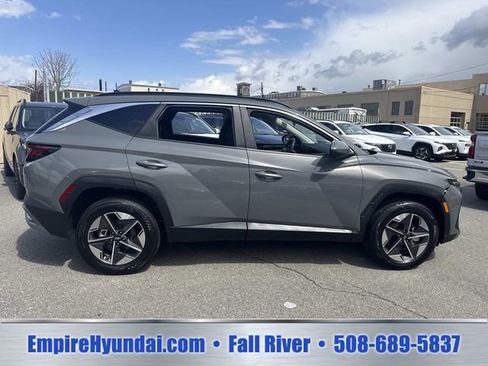 Used 2025 Hyundai Tucson SEL AWD/4WD image 2