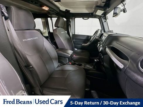 Used 2018 Jeep Wrangler Unlimited Rubicon w/ Cold Weather Group AWD/4WD image 27