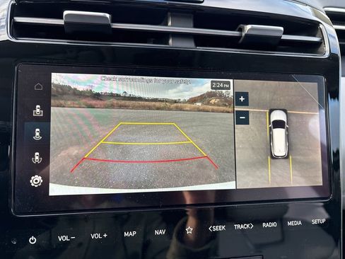 New 2024 Hyundai Tucson Limited image 24