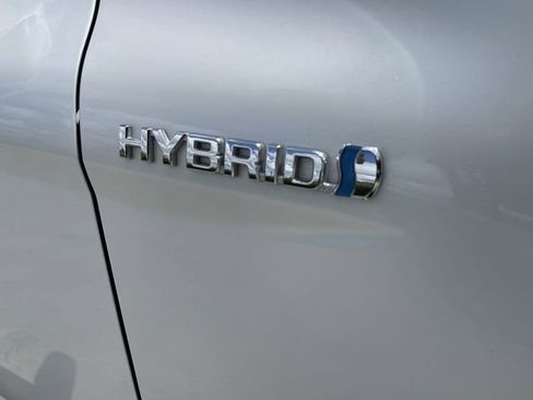 Used 2021 Toyota Camry XSE FWD image 32