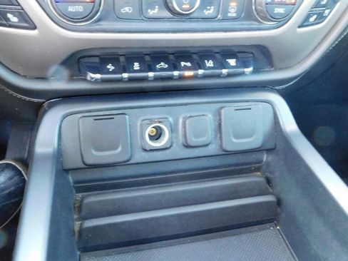 Used 2018 GMC Sierra 2500 Denali w/ Duramax Plus Package image 56