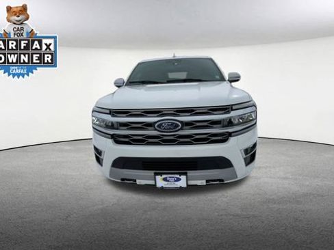 Certified 2023 Ford Expedition Platinum image 3