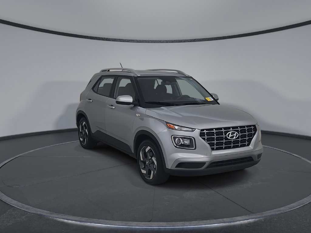 Used 2025 Hyundai Venue SEL FWD image 4