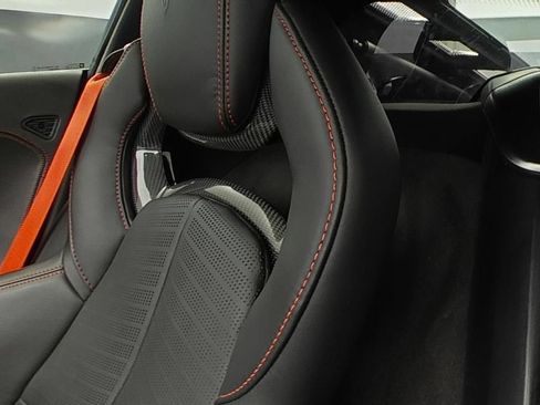 Used 2026 Chevrolet Corvette Stingray Preferred Cpe w/ Z51 Performance Package RWD image 9