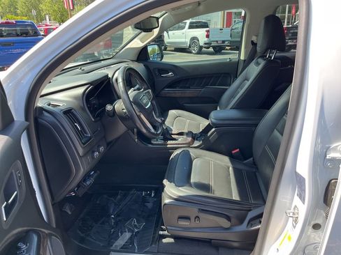 Used 2022 GMC Canyon Denali AWD/4WD image 12
