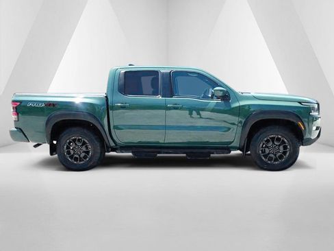 Used 2022 Nissan Frontier PRO-4X w/ Pro-4X Premium Package AWD/4WD image 8