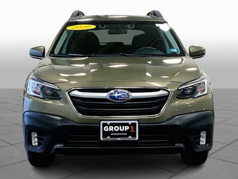 Used 2020 Subaru Outback Premium image 3