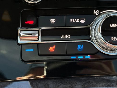Used 2019 Lincoln Navigator L Reserve AWD/4WD image 34