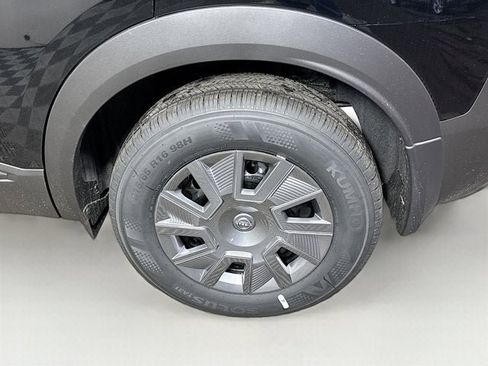 New 2026 Nissan Kicks S image 25