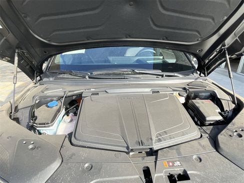 New 2025 Genesis GV60 Advanced image 18