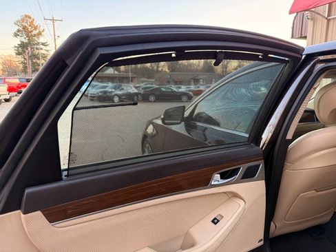 Used 2015 Hyundai Genesis 3.8 w/ Option Group 03 image 18