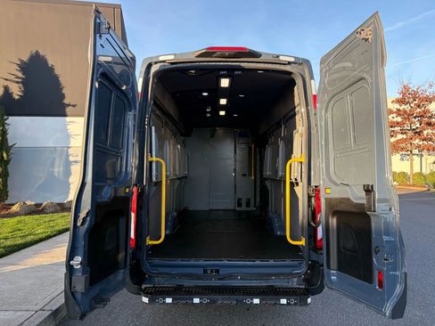 Used 2020 Ford Transit 250 148 High Roof Extended image 17