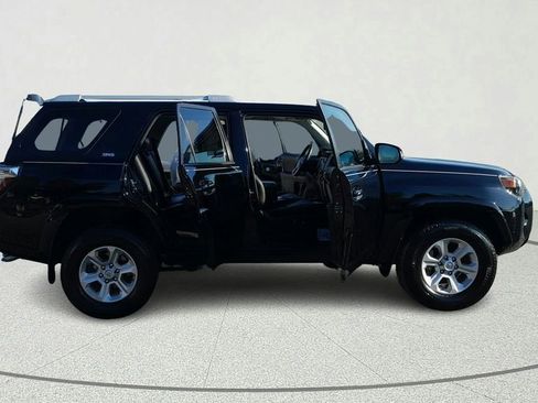 Used 2017 Toyota 4Runner SR5 Premium image 14