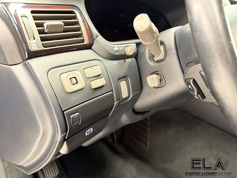 Used 2004 Lexus LS 430 RWD image 10