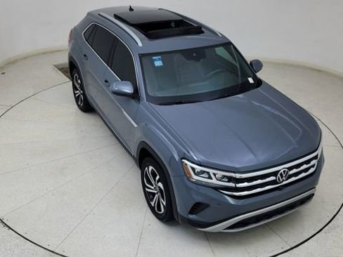Used 2020 Volkswagen Atlas Cross Sport SEL Premium image 78