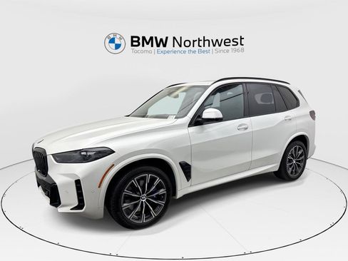 Used 2024 BMW X5 xDrive40i w/ M Sport Package AWD/4WD image 1