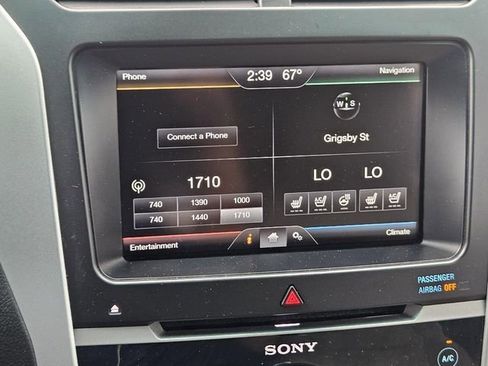 Used 2015 Ford Explorer Limited w/ Equipment Group 302A FWD image 35