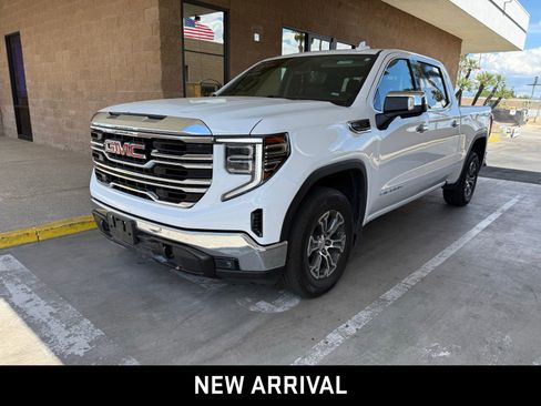 Certified 2025 GMC Sierra 1500 SLT image 1