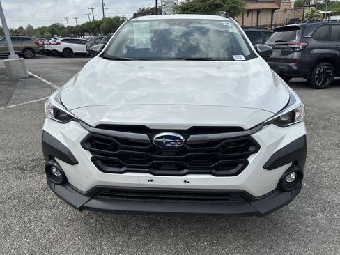 Used 2024 Subaru Crosstrek 2.0i Premium image 8