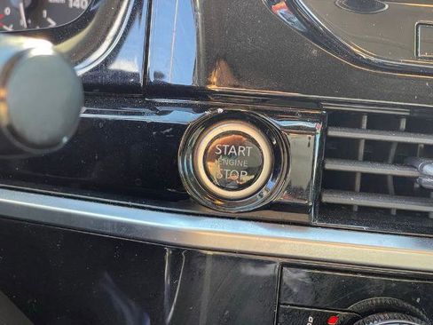 Certified 2023 Nissan Pathfinder SL w/ Lighting Package (N92) image 23