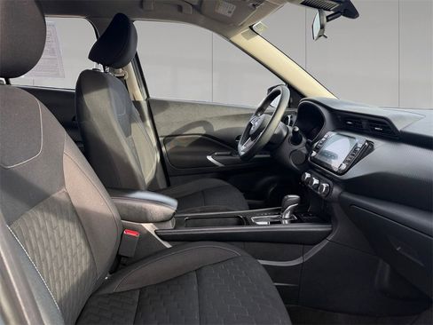 Used 2023 Nissan Kicks SV image 17