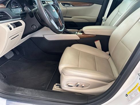 Used 2019 Cadillac XTS Luxury w/ Driver Awareness Package FWD image 14