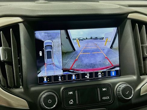 Used 2024 GMC Terrain Denali w/ Denali Premium Package AWD/4WD image 13
